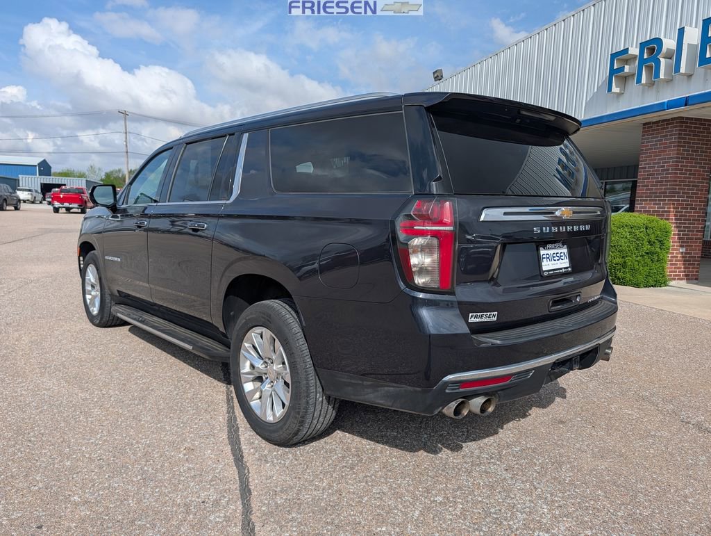 Used 2023 Chevrolet Suburban Premier AWD/4WD image 3
