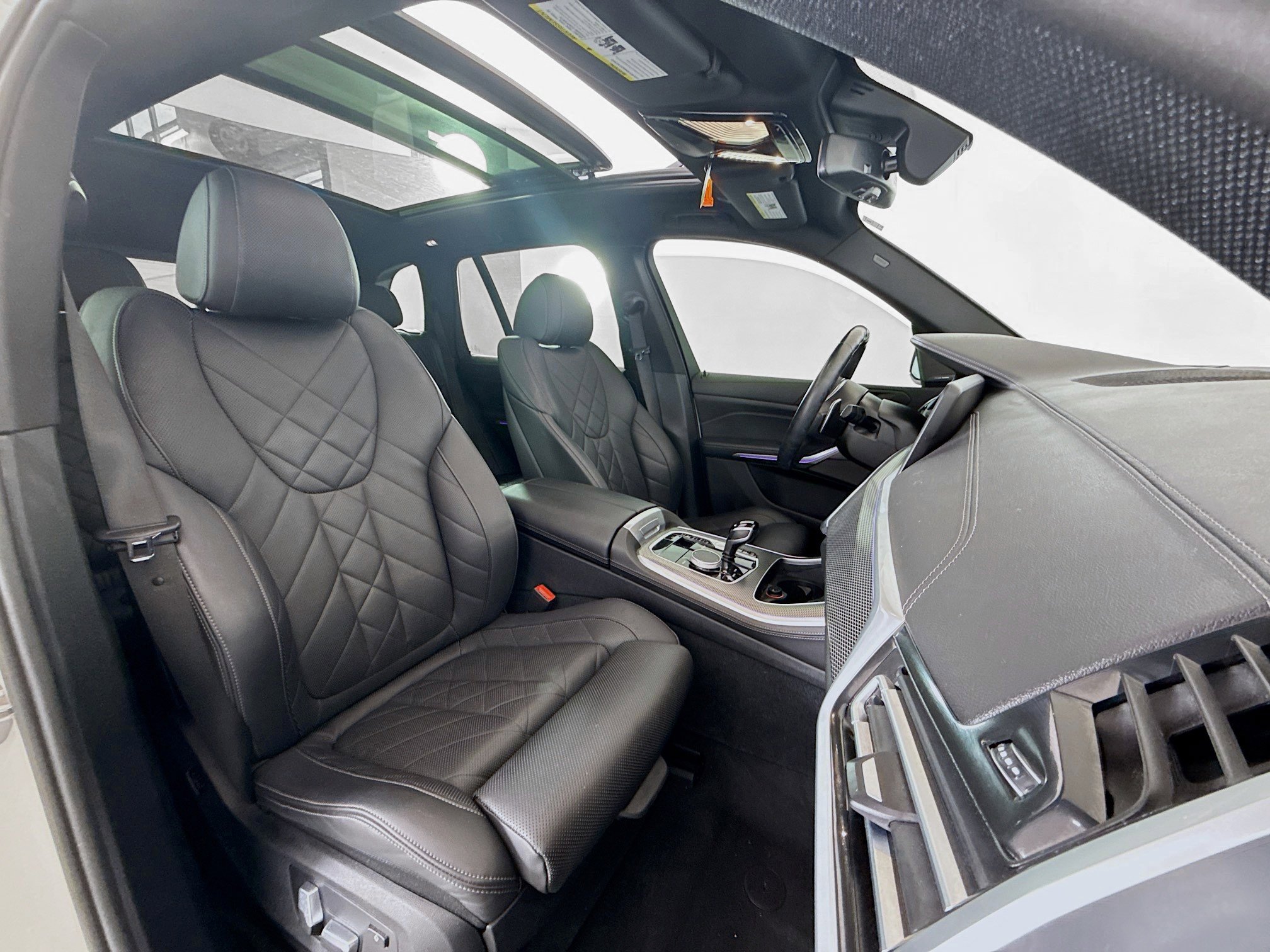 Used 2023 BMW X5 xDrive40i w/ M Sport Package image 28