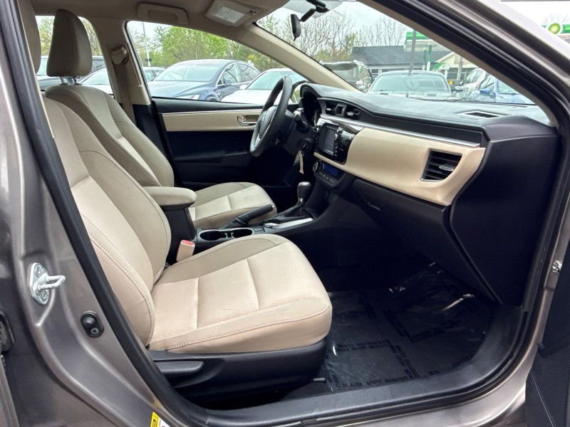 Used 2014 Toyota Corolla LE FWD image 17