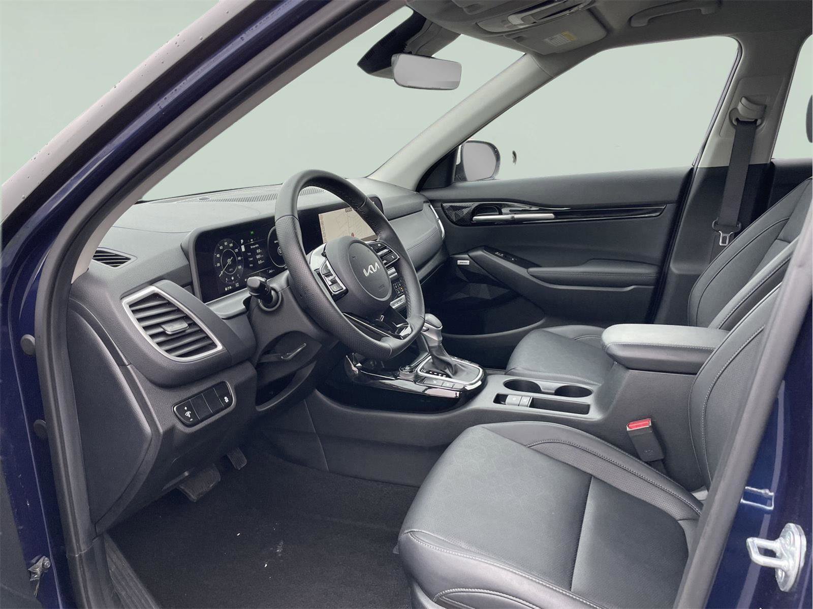 Used 2024 Kia Seltos SX image 11