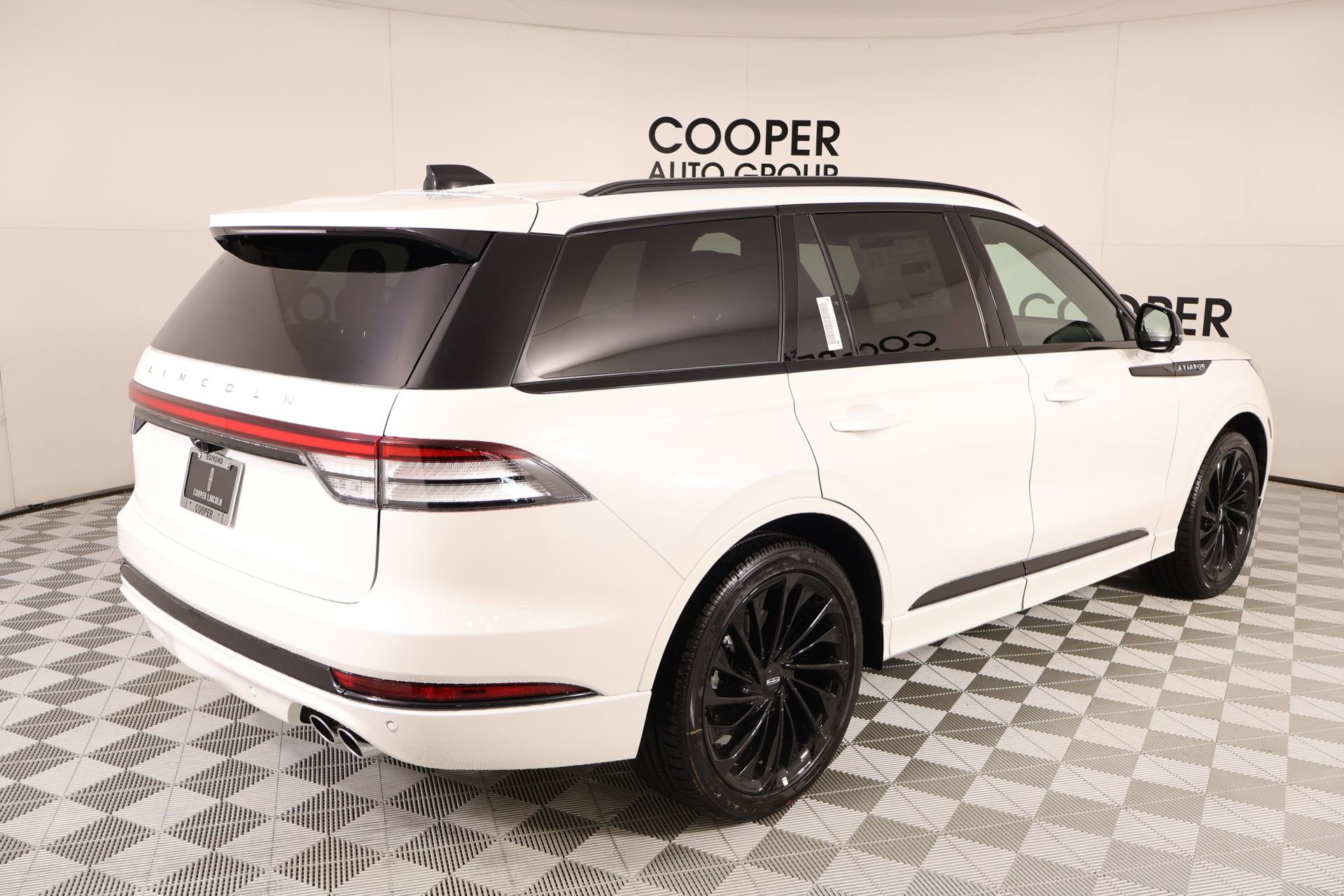 New 2026 Lincoln Aviator Reserve AWD/4WD image 22