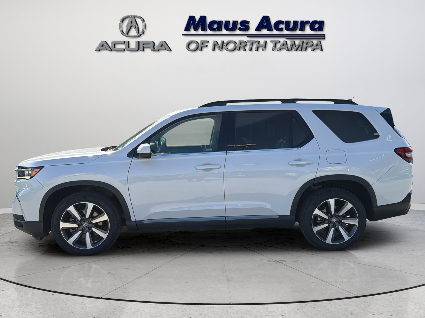 Used 2023 Honda Pilot Touring image 7