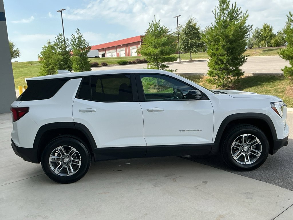 Used 2026 GMC Terrain Elevation FWD image 13