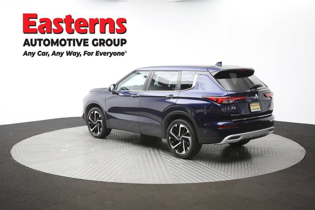 Used 2023 Mitsubishi Outlander SE AWD/4WD image 64