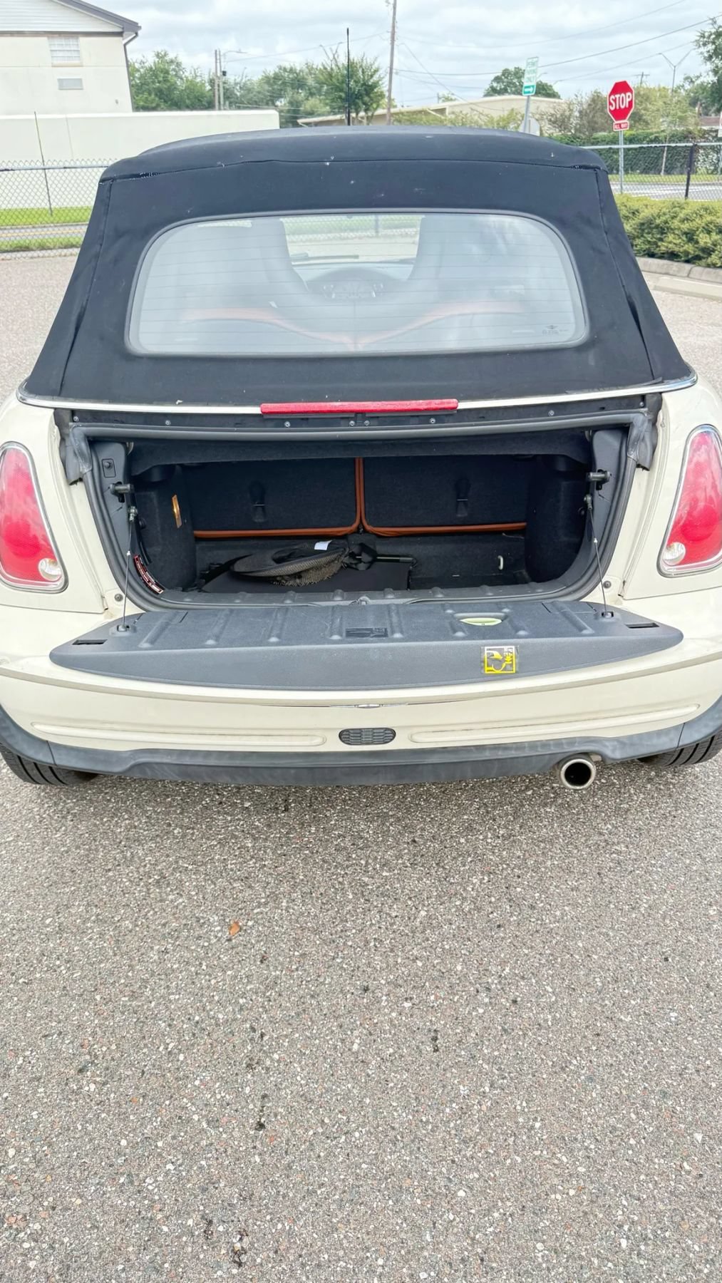 Used 2007 MINI Cooper Convertible FWD image 8