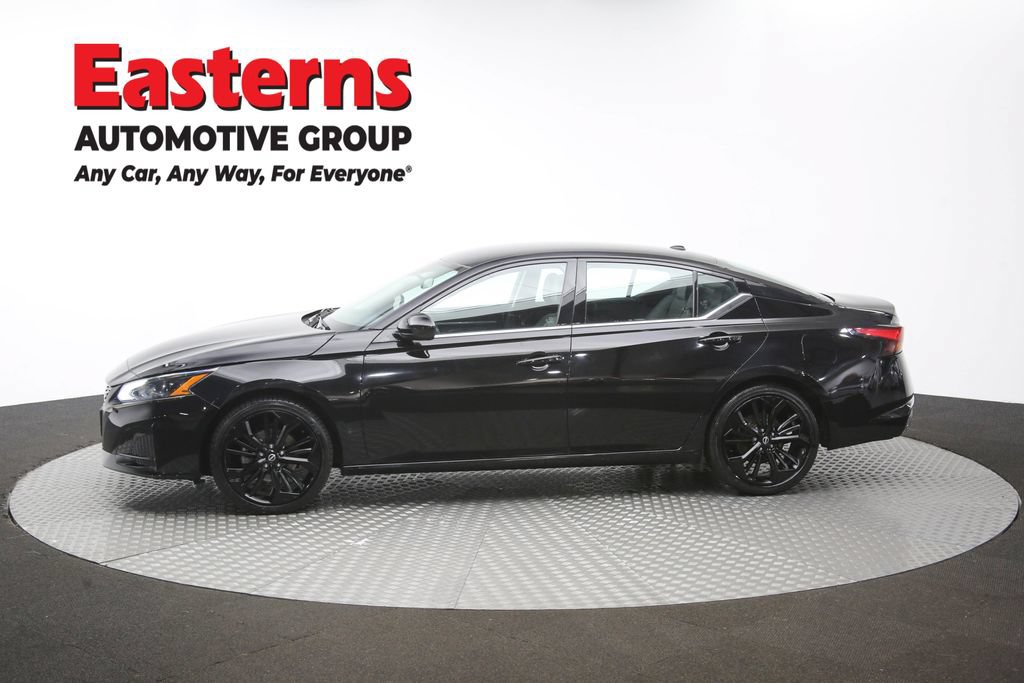Used 2024 Nissan Altima 2.5 SR FWD image 60