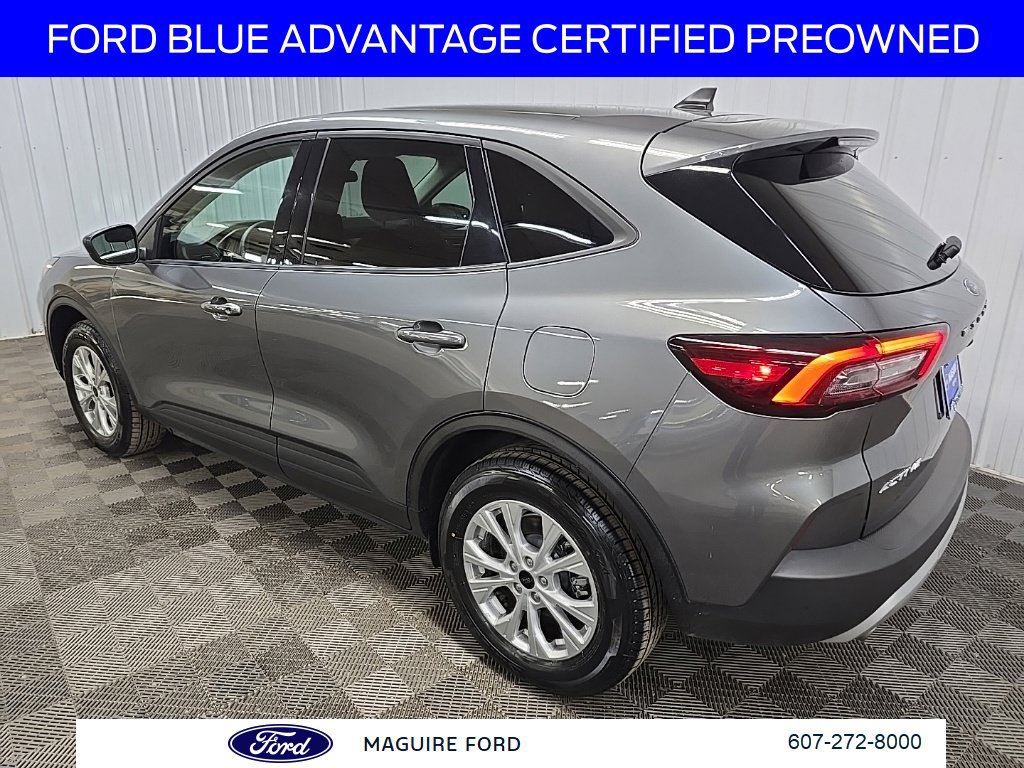 Certified 2025 Ford Escape Active AWD/4WD image 8