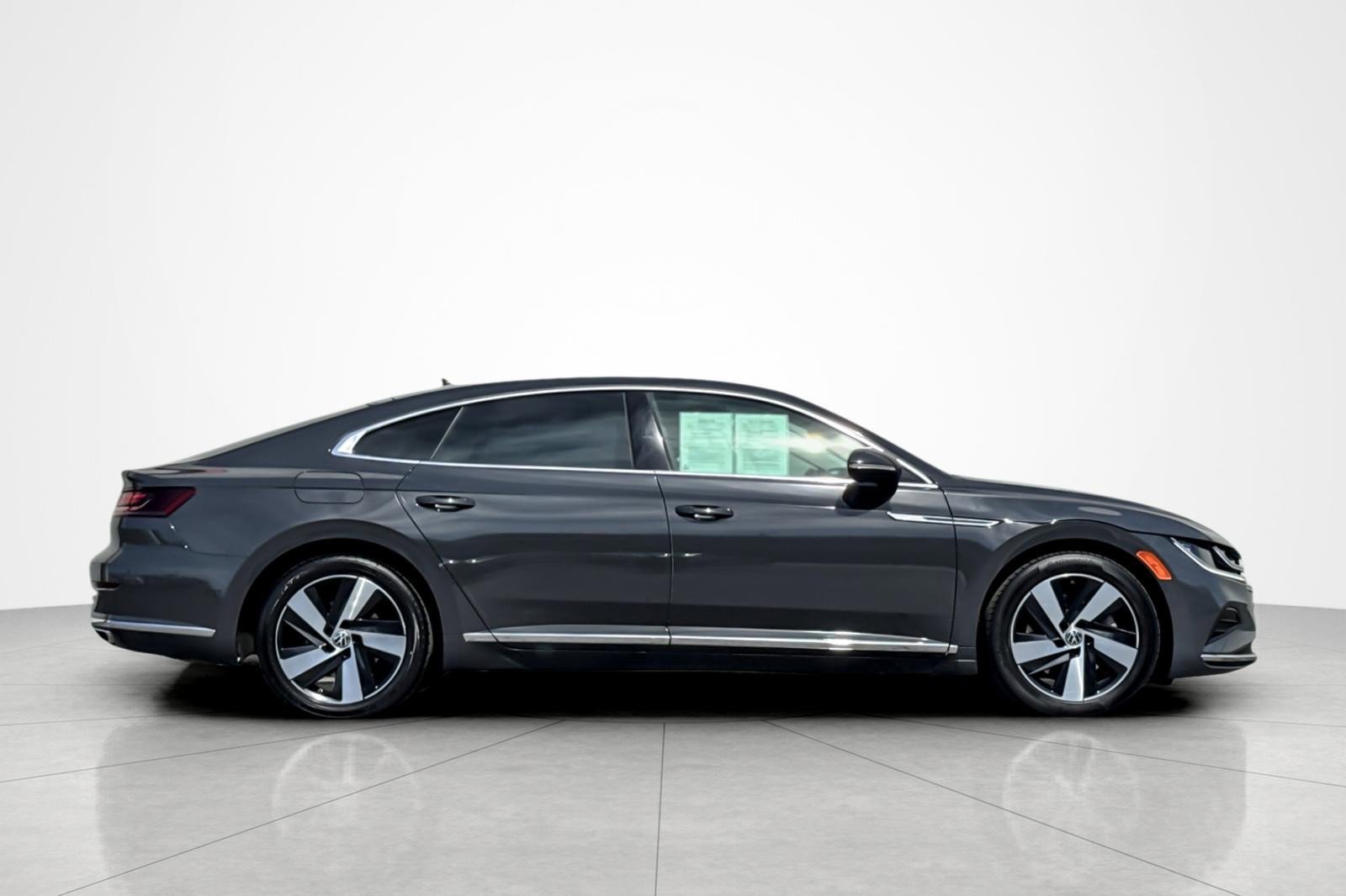 Used 2021 Volkswagen Arteon SE image 6
