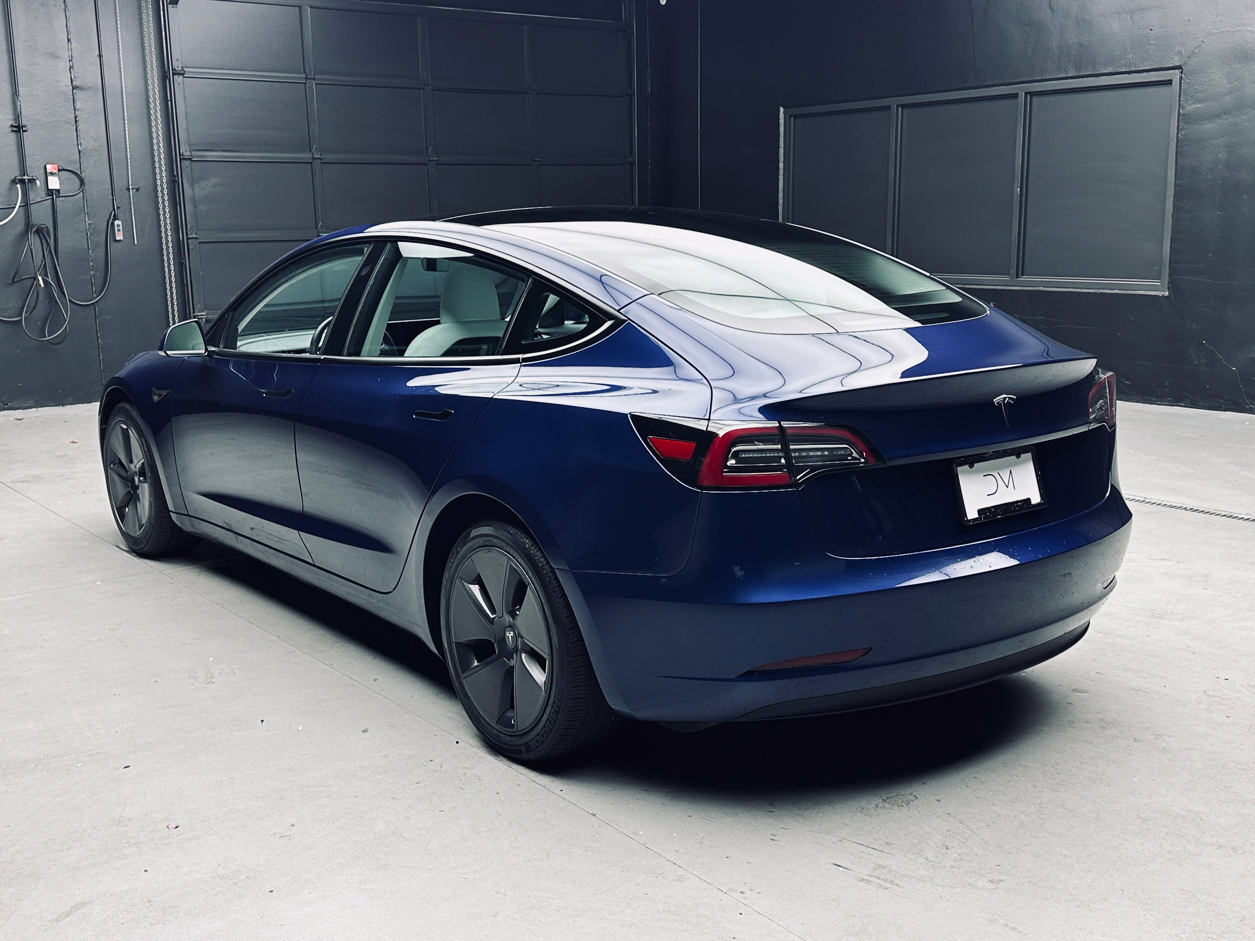 Used 2023 Tesla Model 3 Standard Range RWD image 5