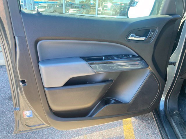 Used 2017 Chevrolet Colorado Z71 AWD/4WD image 27