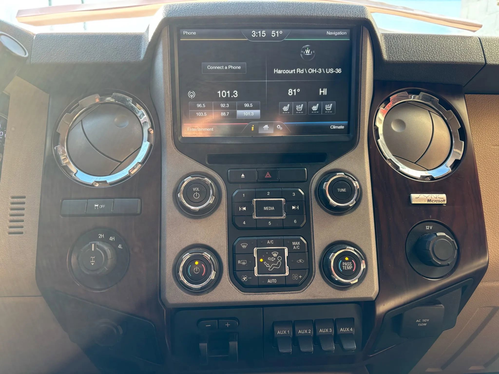 Used 2014 Ford F250 Lariat w/ Lariat Chrome Package image 23