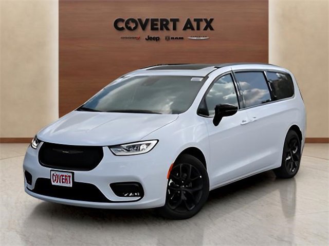 New 2026 Chrysler Pacifica Limited