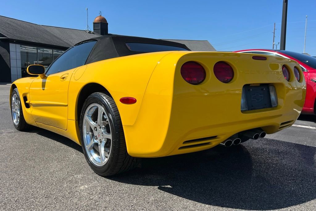 Used 2002 Chevrolet Corvette Convertible w/ Preferred Equipment Group2 image 5