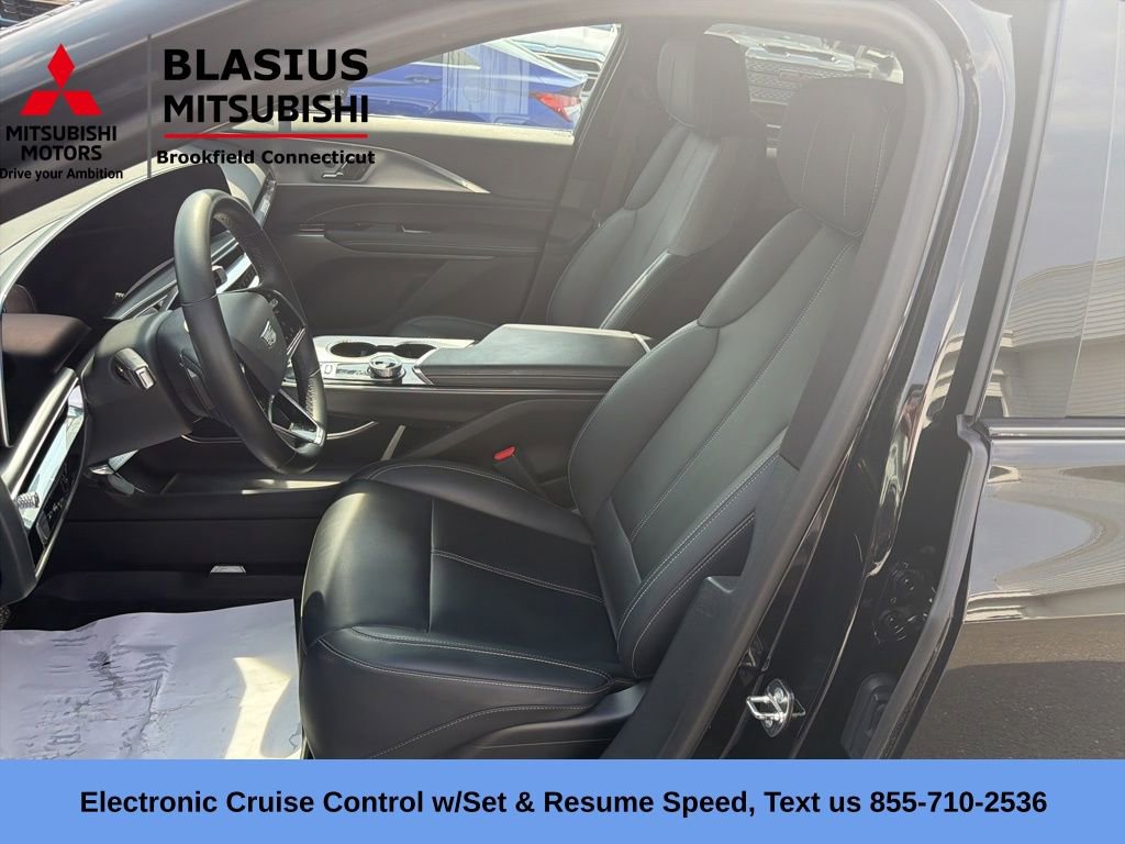 Used 2024 Cadillac Lyriq Tech AWD/4WD image 19