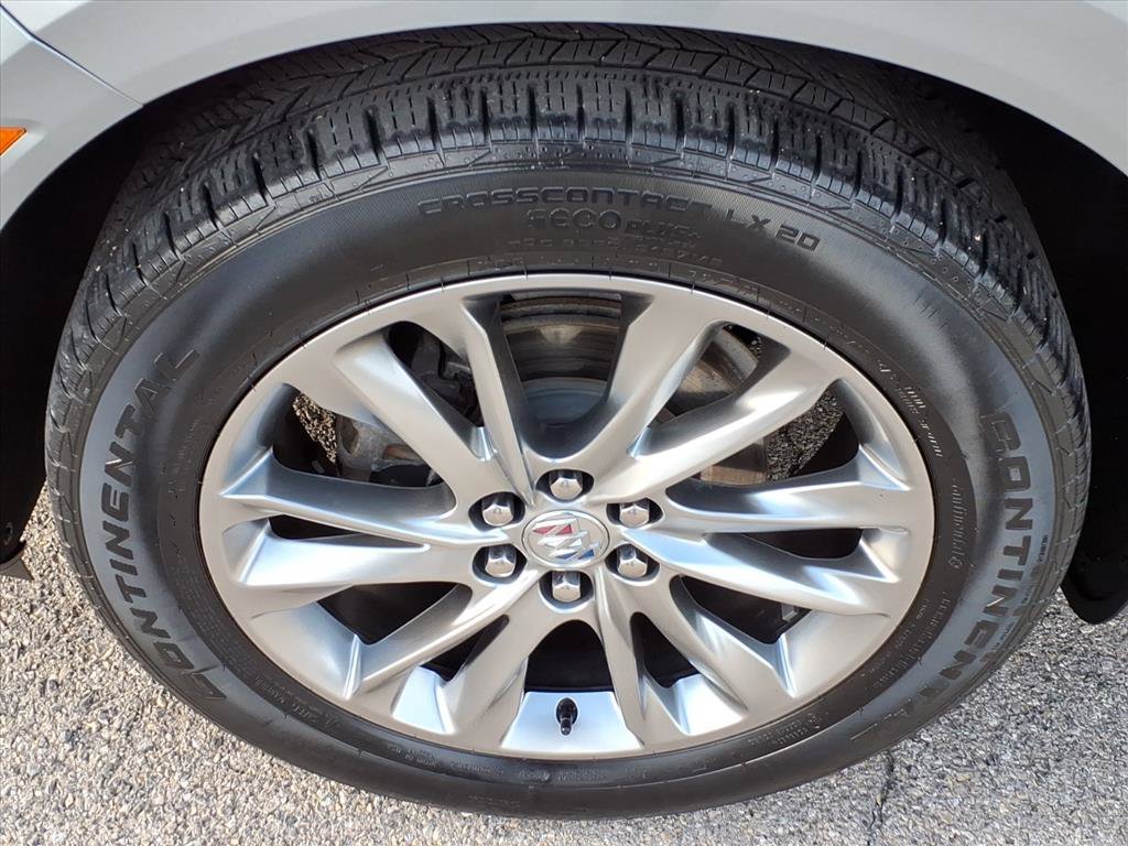 Used 2024 Buick Enclave Avenir w/ Avenir Technology Package AWD/4WD image 10