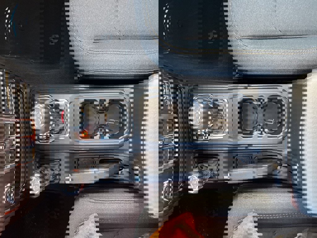 New 2026 Jeep Gladiator Sport image 32