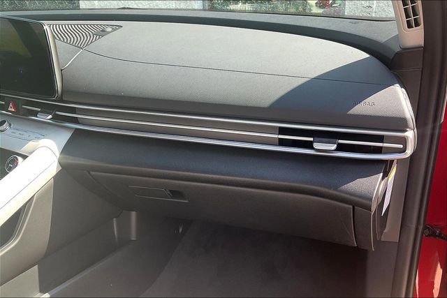 New 2025 Hyundai Elantra Limited image 27