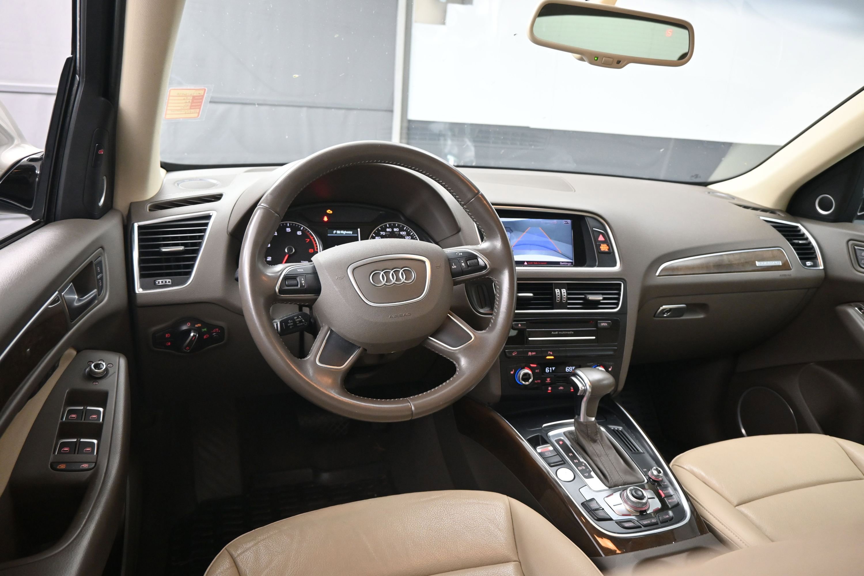 Used 2016 Audi Q5 2.0T Premium Plus w/ Technology Package image 17