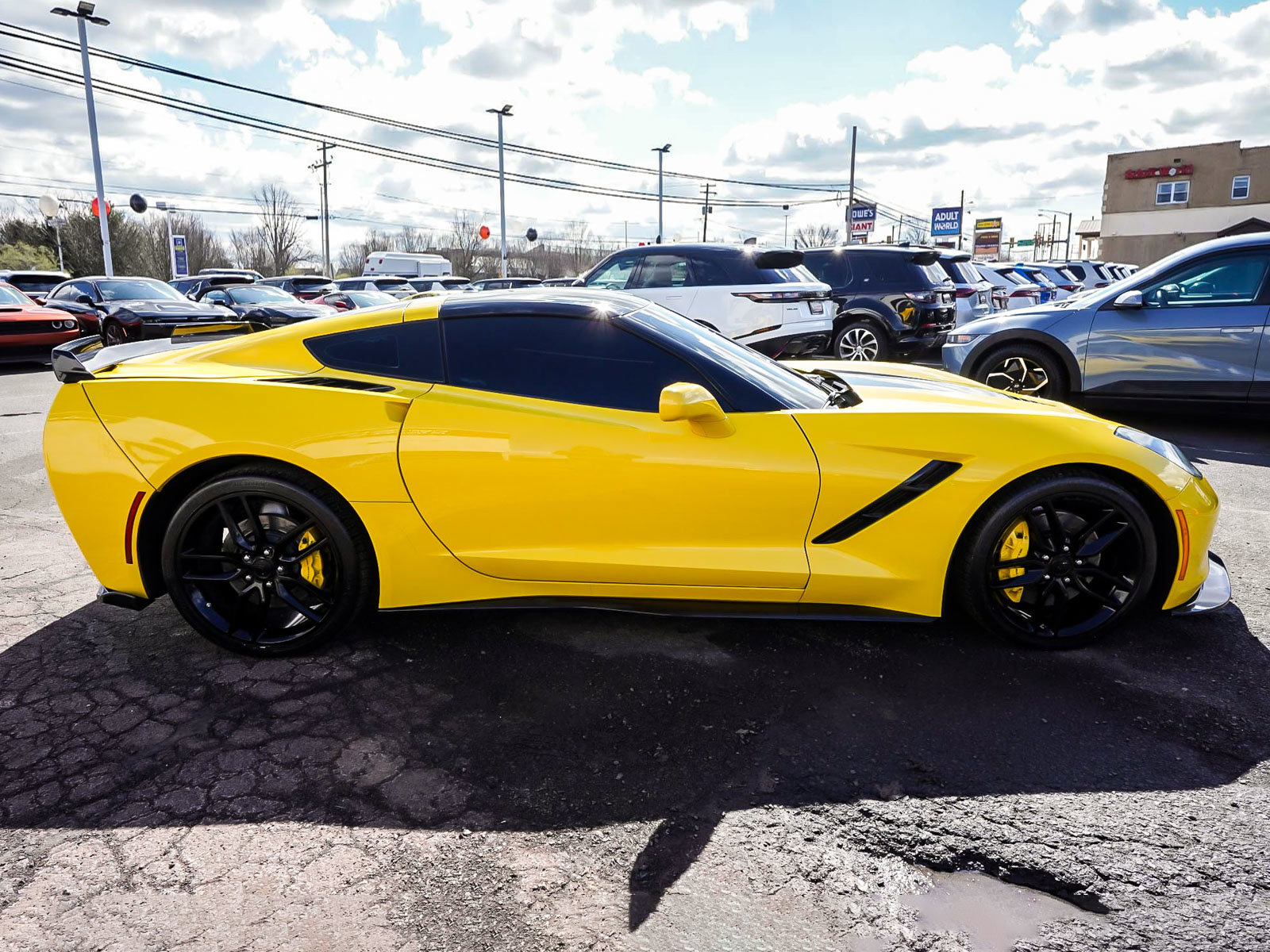 Used 2015 Chevrolet Corvette Stingray Coupe w/ 3LT Preferred Equipment Group image 46