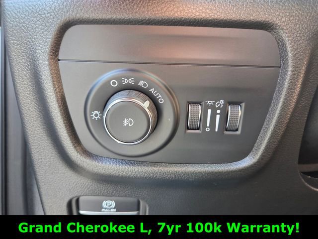 Certified 2024 Jeep Grand Cherokee L Limited w/ Luxury Tech Group II image 23