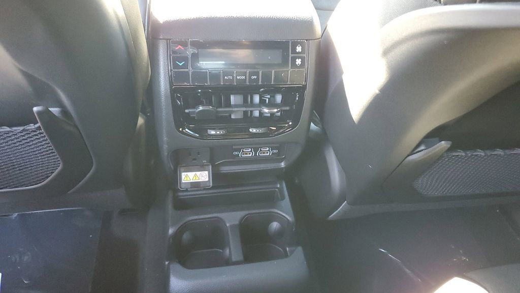 New 2025 Jeep Grand Cherokee L Altitude image 13