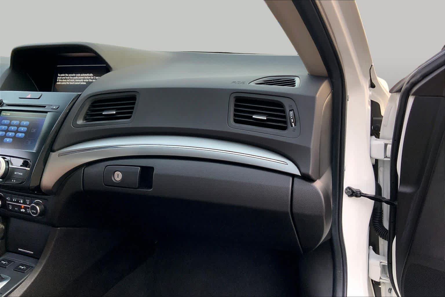 Used 2022 Acura ILX w/ Premium Package FWD image 18