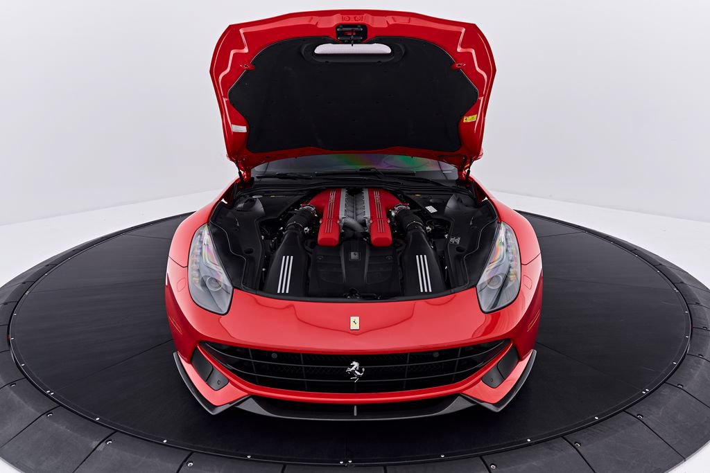 Used 2016 Ferrari F12 Berlinetta RWD image 31