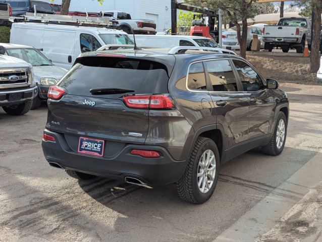 Used 2017 Jeep Cherokee Latitude w/ Cold Weather Group image 5