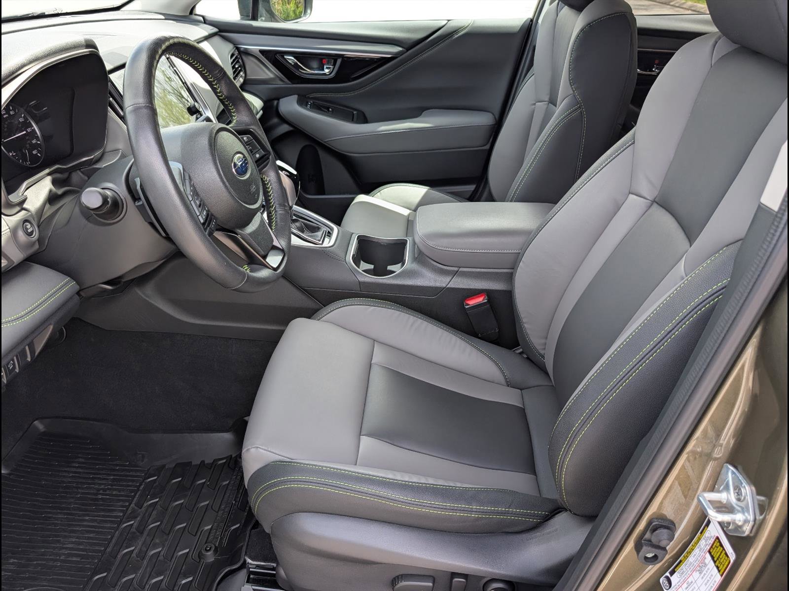 Used 2025 Subaru Outback Onyx Edition image 15