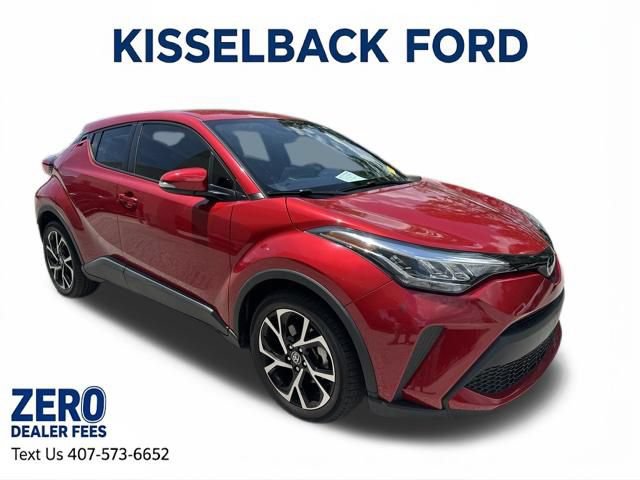 Used 2020 Toyota C-HR XLE FWD image 1