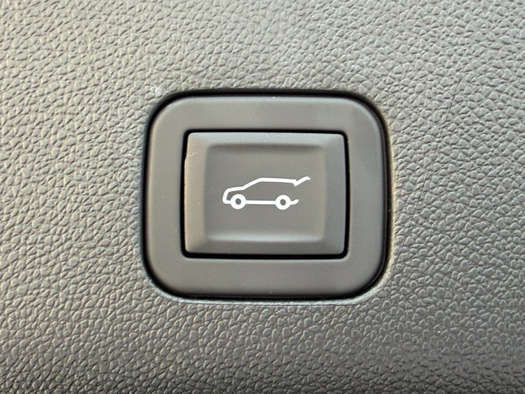 New 2026 Cadillac Escalade Sport w/ LPO, Floor Liner Package AWD/4WD image 46