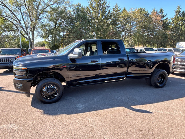 New 2027 RAM 3500 Laramie AWD/4WD image 7