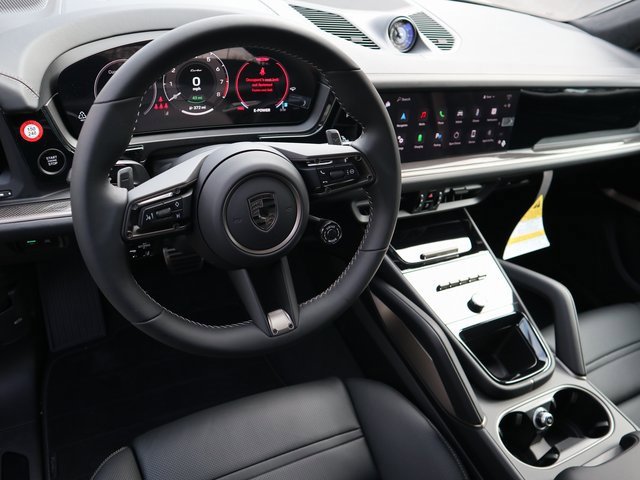 New 2025 Porsche Cayenne Turbo image 5