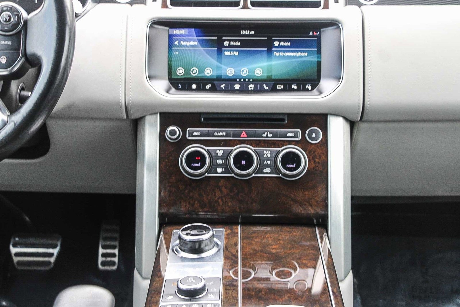 Used 2017 Land Rover Range Rover Long Wheelbase Autobiography image 13