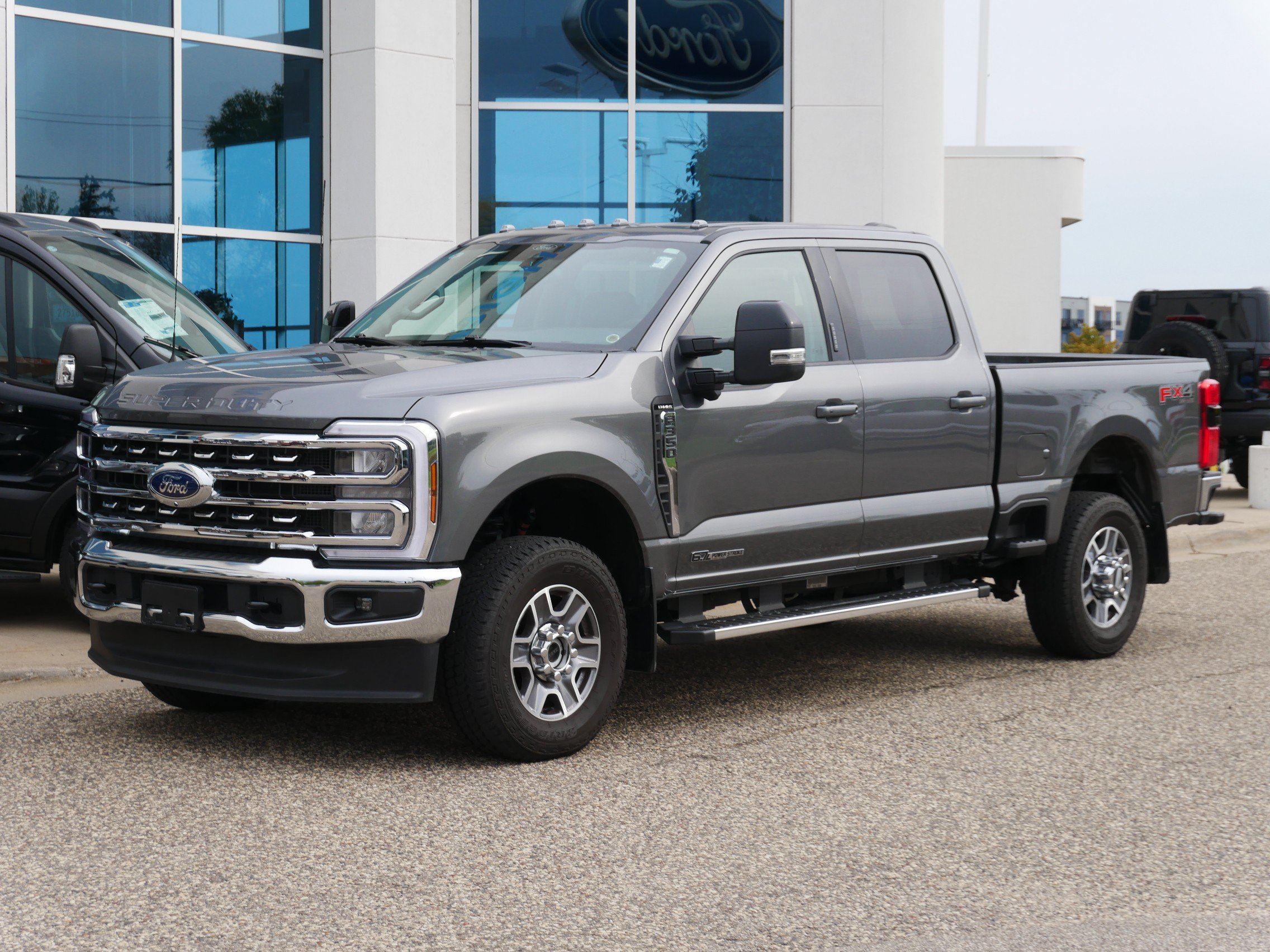 Used 2026 Ford F350 Lariat w/ FX4 Off-Road Package AWD/4WD image 25