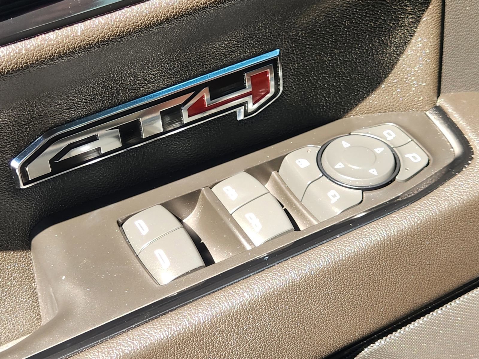 Used 2023 GMC Sierra 1500 AT4 w/ AT4 Premium Package image 26