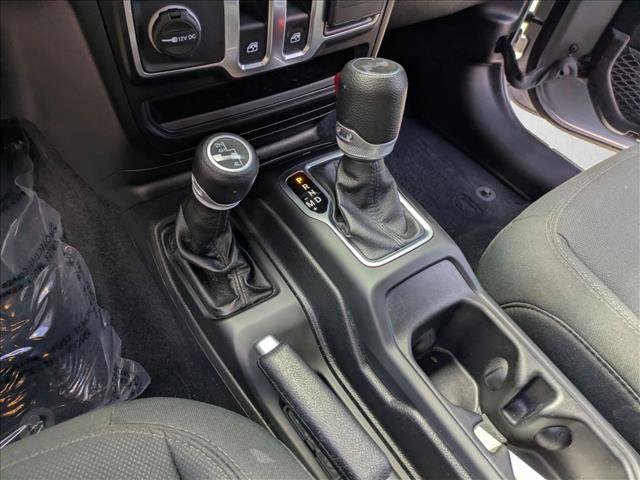 Used 2021 Jeep Wrangler Sport AWD/4WD image 12