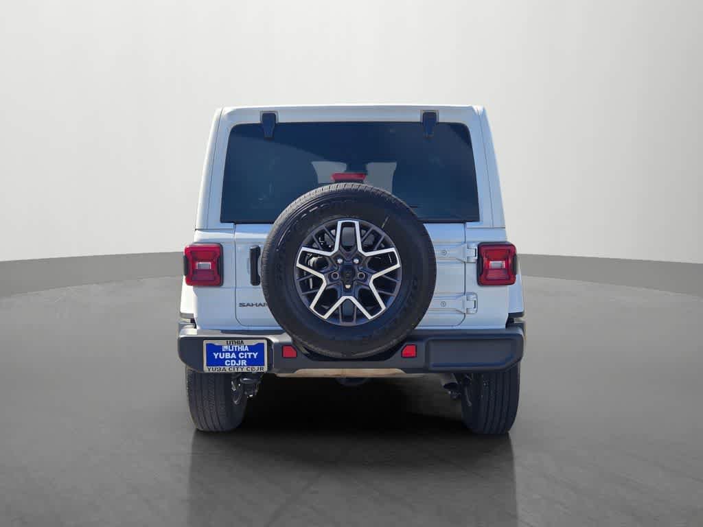 Used 2025 Jeep Wrangler Sahara AWD/4WD image 5