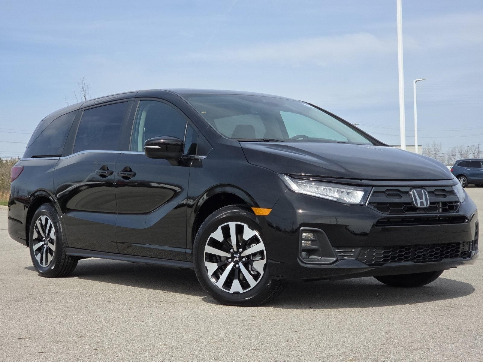 Used 2026 Honda Odyssey EX-L image 2