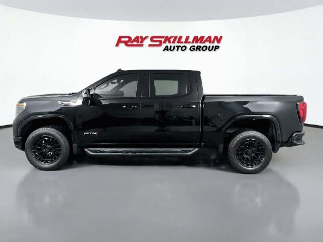 Used 2025 GMC Sierra 1500 AT4 w/ AT4 Premium Package AWD/4WD image 4