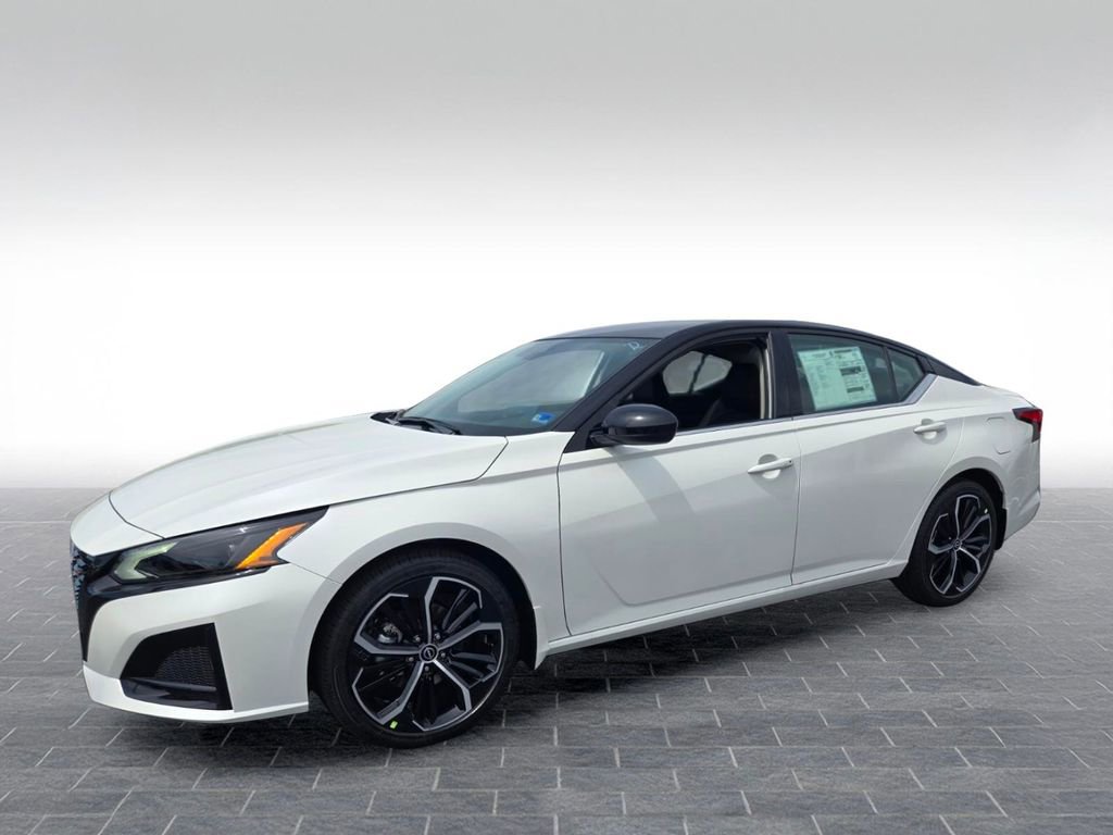 New 2026 Nissan Altima 2.5 SR FWD image 2