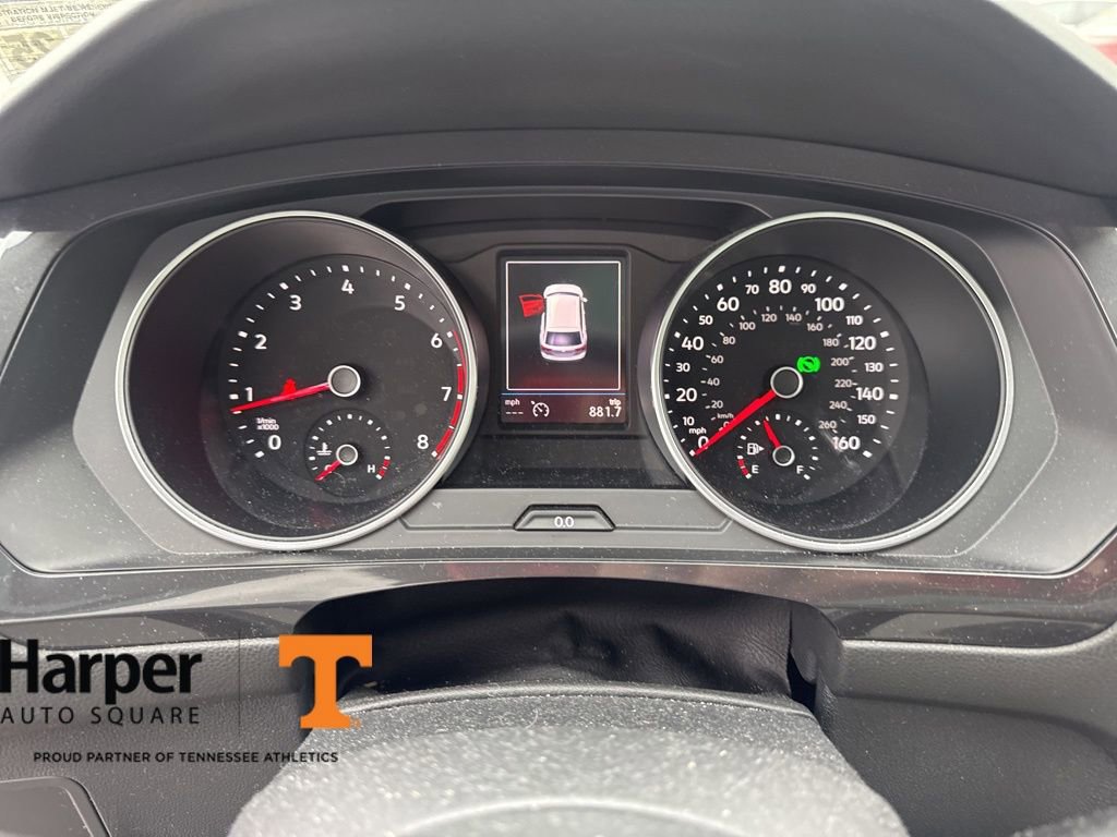 Used 2020 Volkswagen Tiguan SE w/ Panoramic Sunroof Package image 16