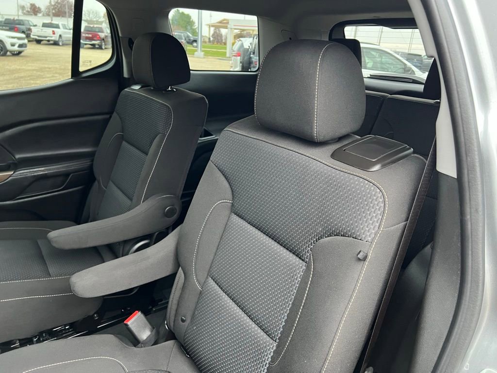 Used 2023 GMC Acadia SLE w/ Driver Convenience Package image 18