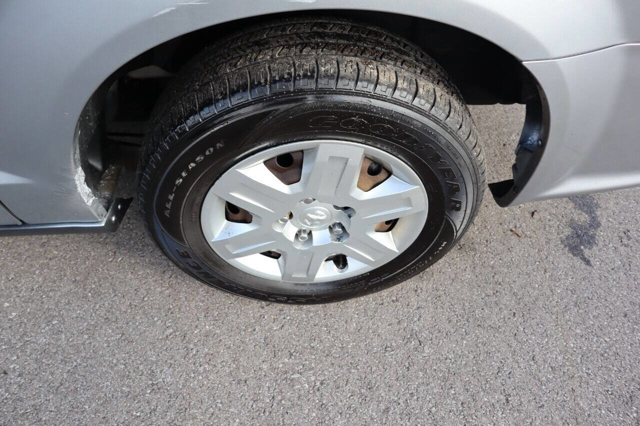 Used 2013 RAM C/V Tradesman image 39