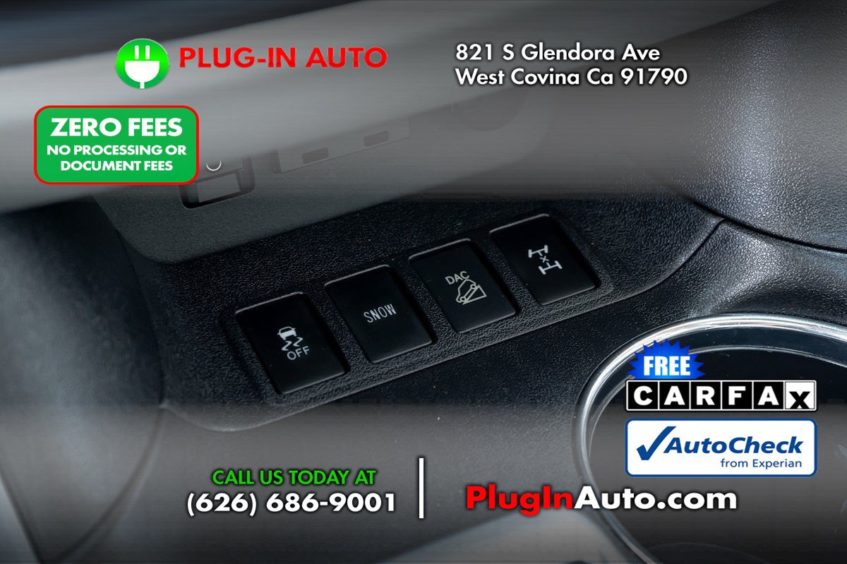 Used 2019 Toyota Highlander Limited AWD/4WD image 30