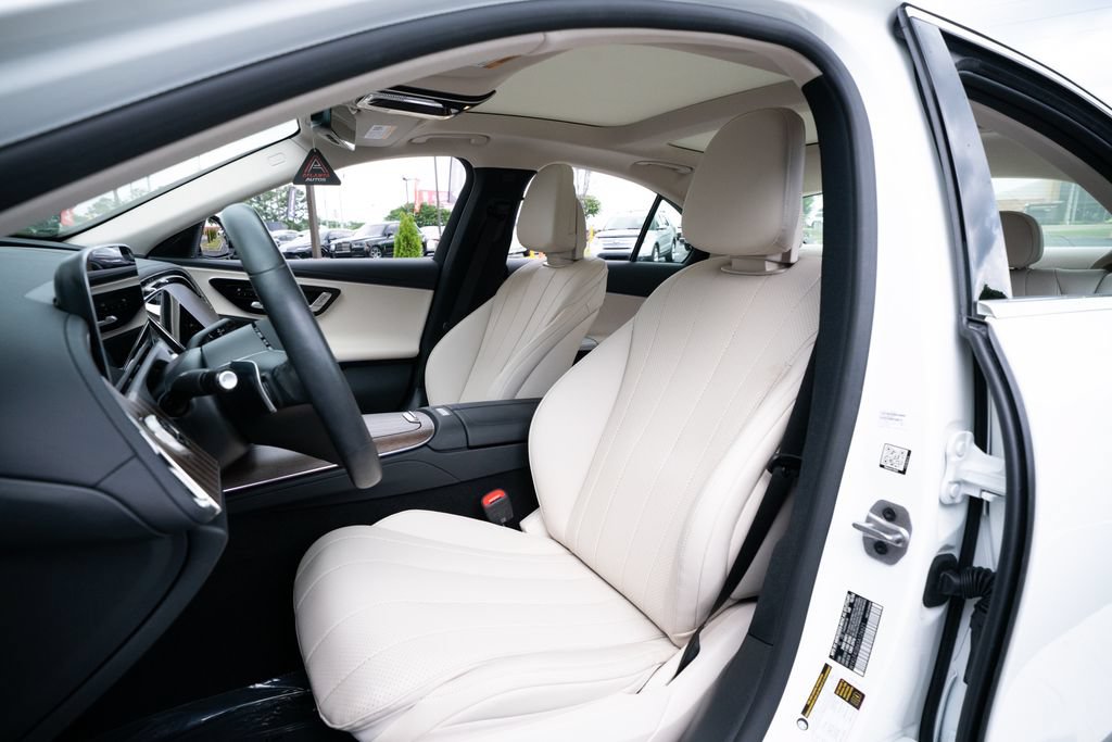 Used 2025 Mercedes-Benz E 350 Sedan w/ Winter Package image 34