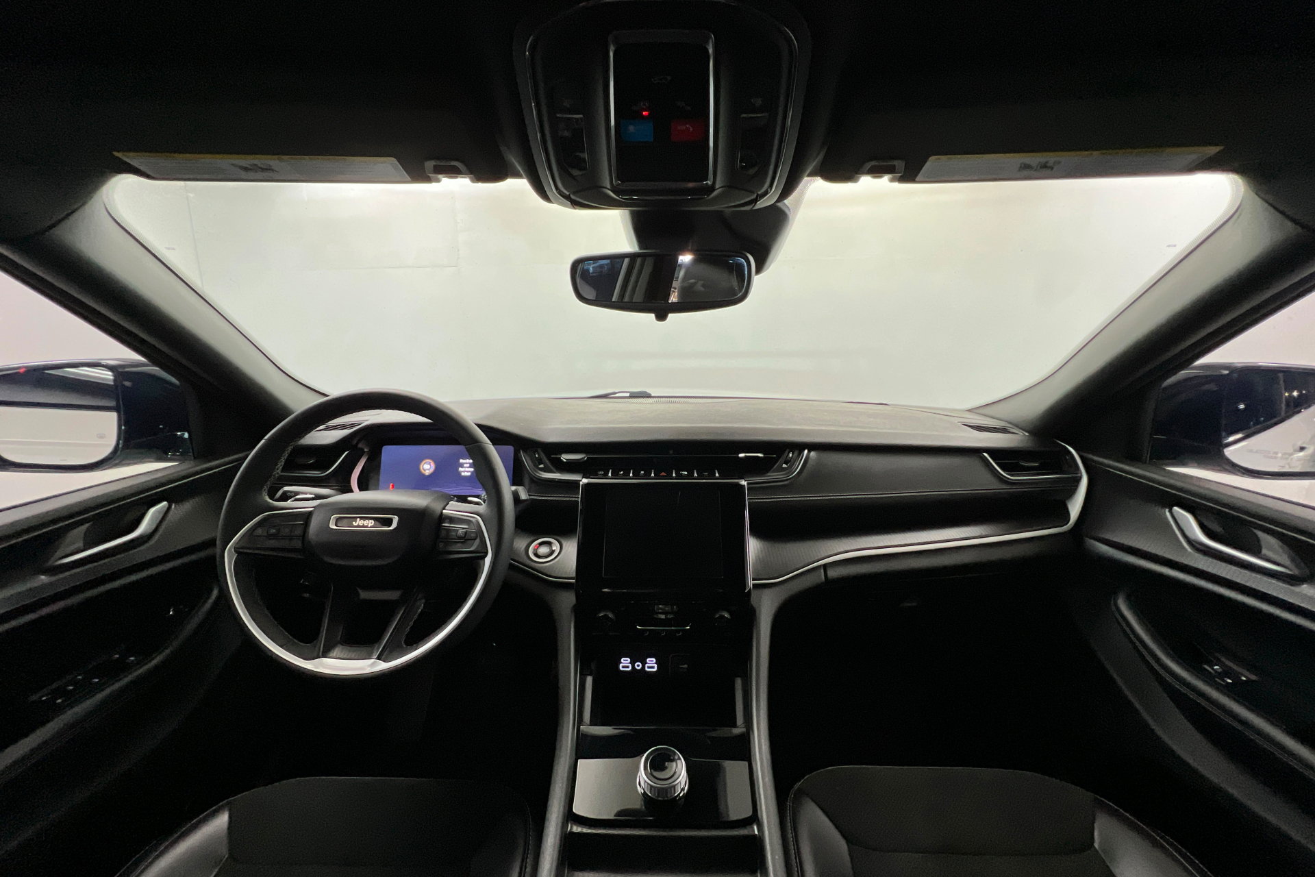 Certified 2024 Jeep Grand Cherokee L Laredo AWD/4WD image 9