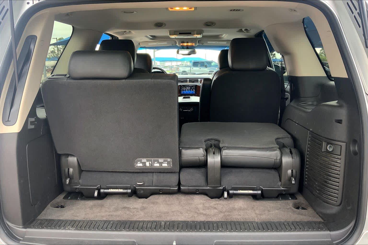 Used 2012 Chevrolet Tahoe LTZ RWD image 35