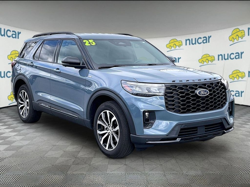 Used 2025 Ford Explorer ST-Line AWD/4WD video 1
