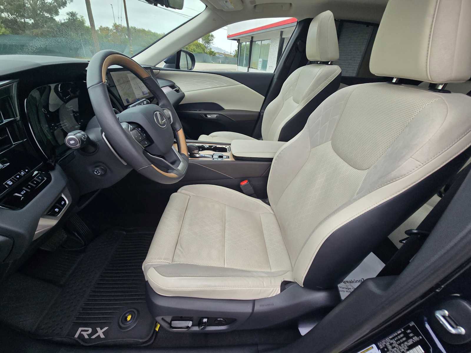 Used 2025 Lexus RX 350 image 24